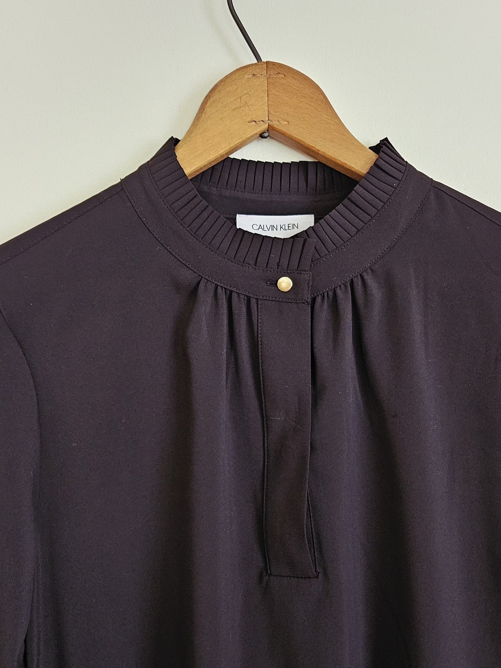Calvin Klein Women's Black Pleated-Round Neck Blouse